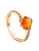 Изящное золотое кольцо «Ренессанс» с янтарём коньячного цвета Amberholl
