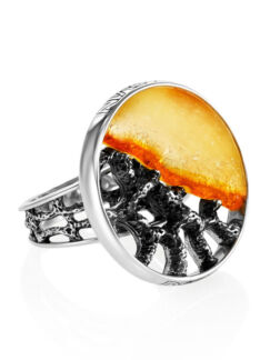 Круглое кольцо «Модерн» из серебра и натурального цельного янтаря Amberholl