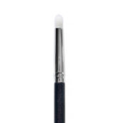 Кисть-карандаш E08 для теней, пигментов KM Cosmetics